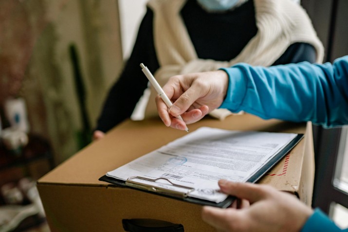 Mersin Ev Taşırken Dikkat Edilmesi Gerekenler, eşyaların paketlenmesi, nakliyat firması seçimi, güvenli taşınma, sorunsuz taşınma süreci